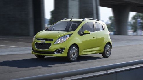 Met de Spark EV liet Chevrolet al zien een facelift voor het model in gedachten te hebben. Die verjongingskuur is in Amerika nu een feit, althans voor de benzineversie.