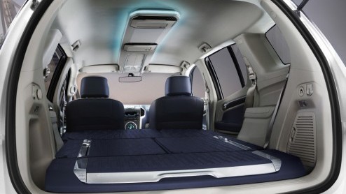Vorige maand liet Chevrolet al een stukje van de nieuwe Trailblazer zien. Nu is het doek er volledig af gegaan. In Dubai!