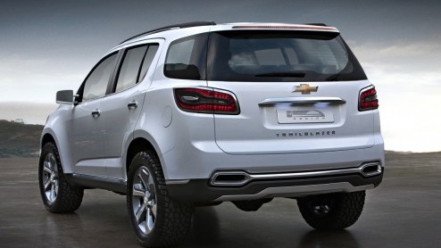 Vorige maand liet Chevrolet al een stukje van de nieuwe Trailblazer zien. Nu is het doek er volledig af gegaan. In Dubai!