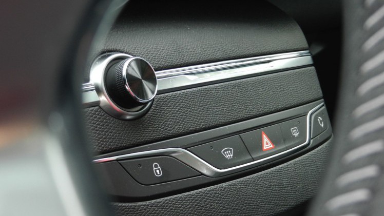 Vergelijking Peugeot 308 SW en Toyota Auris TS hybrid, beiden zakelijk te rijden met 14% bijtelling.
