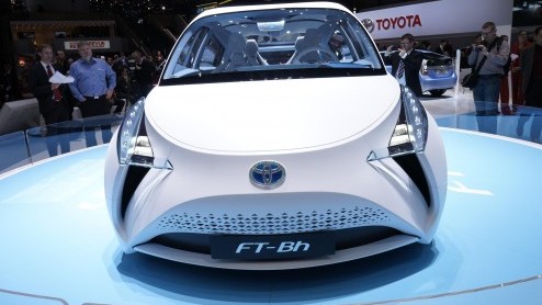 Tussen de honderden gepresenteerde auto's op de Autosalon van Genve 2012 zitten heel wat sportieve n/of vreemde snuiters. Bekijk hier de fotogalerij en geniet. Of oordeel zelf.