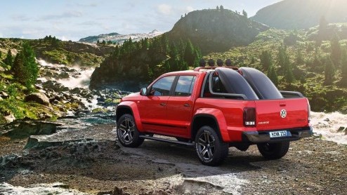 De Amarok Canyon Concept Car debuteert op de Autosalon van Genve en is een avontuurlijke variant op de gewone Amarok. De pick up is genspireerd op het 'kayak-freestyle'.