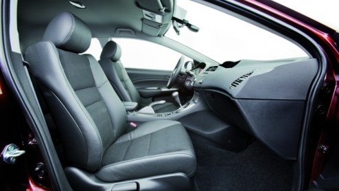 Honda heeft voor de 5-deurs Civic een sportief getinte GT-uitvoering bedacht. Met sportieve details en luxueuze bekleding heeft het merk na het verdwijnen van de Type R in ons land weer een iets dikke