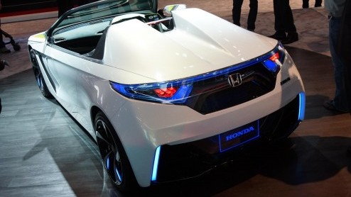 Tussen de honderden gepresenteerde auto's op de Autosalon van Genve 2012 zitten heel wat sportieve n/of vreemde snuiters. Bekijk hier de fotogalerij en geniet. Of oordeel zelf.