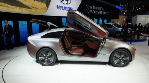 Tussen de honderden gepresenteerde auto's op de Autosalon van Genve 2012 zitten heel wat sportieve n/of vreemde snuiters. Bekijk hier de fotogalerij en geniet. Of oordeel zelf.
