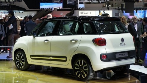 Ook dit jaar is de Autosalon van Genve weer de moeite waard, met vele primeurs, bijzondere concept cars, veel show en dat allemaal onder een relatief compact dak. Welke belangrijkste nieuwkomers zijn