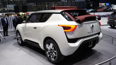 Tussen de honderden gepresenteerde auto's op de Autosalon van Genve 2012 zitten heel wat sportieve n/of vreemde snuiters. Bekijk hier de fotogalerij en geniet. Of oordeel zelf.