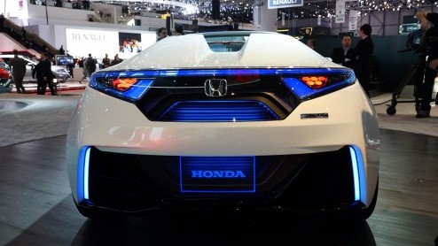 Tussen de honderden gepresenteerde auto's op de Autosalon van Genve 2012 zitten heel wat sportieve n/of vreemde snuiters. Bekijk hier de fotogalerij en geniet. Of oordeel zelf.