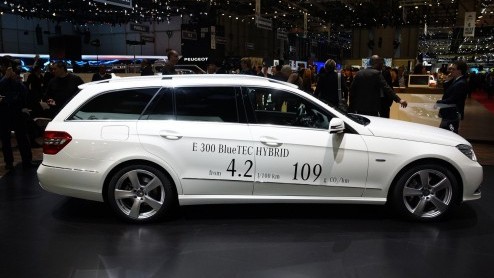 Ook dit jaar is de Autosalon van Genve weer de moeite waard, met vele primeurs, bijzondere concept cars, veel show en dat allemaal onder een relatief compact dak. Welke belangrijkste nieuwkomers zijn