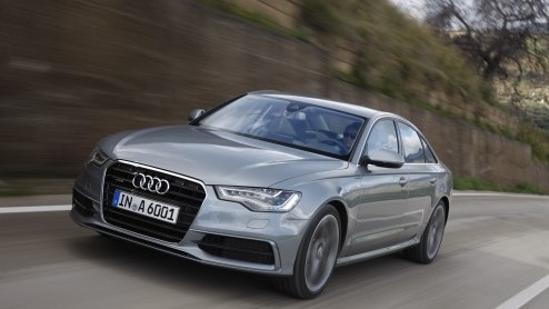 Wifi in de auto, volledige led-verlichting rondom, navigeren met Google Earth, night vision, de mogelijkheden zijn eindeloos in Audis nieuwe A6. Een regelrechte topklasse limousine die ook nog eens u