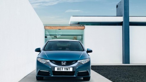 Honda heeft de nieuwe Civic onthuld; stiller, ruimer en zuiniger dan ooit. Begin 2012 komt hij (alleen als vijfdeurs) op de markt. Een nieuwe kleinere diesel volgt eind 2012.