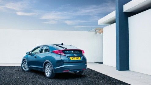 Honda heeft de nieuwe Civic onthuld; stiller, ruimer en zuiniger dan ooit. Begin 2012 komt hij (alleen als vijfdeurs) op de markt. Een nieuwe kleinere diesel volgt eind 2012.