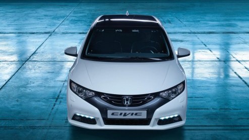 Honda heeft de nieuwe Civic onthuld; stiller, ruimer en zuiniger dan ooit. Begin 2012 komt hij (alleen als vijfdeurs) op de markt. Een nieuwe kleinere diesel volgt eind 2012.