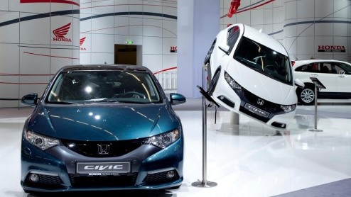 Honda heeft de nieuwe Civic onthuld; stiller, ruimer en zuiniger dan ooit. Begin 2012 komt hij (alleen als vijfdeurs) op de markt. Een nieuwe kleinere diesel volgt eind 2012.