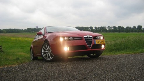 Het is niet voor iedereen te begrijpen als autoliefhebber specifiek n merk te adoreren. Zo heb je de Audi-man, de BMW-rijder, de Mercedes-fanaat, maar ook Alfisti. Een week vol belevenissen met de v