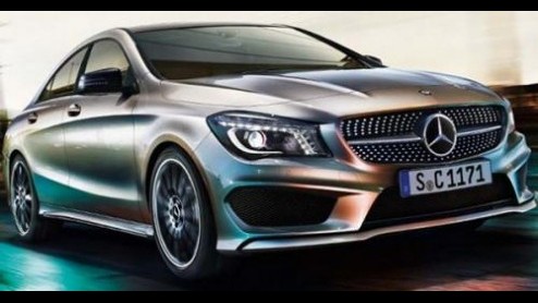 Nu de nieuwe A-Klasse van Mercedes-Benz bij de dealer staat is het tijd om uit te kijken naar nieuwe varianten. De vierdeurs CLA is al helemaal ongecamoufleerd gespot. Update: en vlak voor kerst hebbe