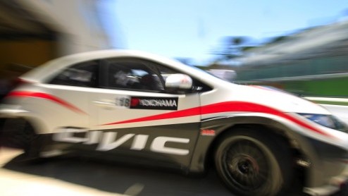 Honda heeft grote plannen gemaakt voor de komende jaren. Zojuist heeft de CEO van het merk een Civic Type R voor 2015 aangekondigd en daarnaast kunnen we een compact model SUV in de gelederen verwacht