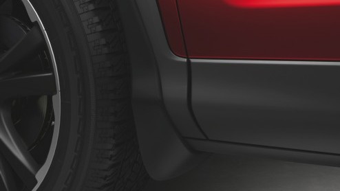 Honda levert voor de nieuwe CR-V allerlei accessoires die de kersverse SUV nog sportiever over stoerder de weg op stuurt. De importeur heeft verschillende pakketten samengesteld om gemakkelijk een keu