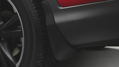 Honda levert voor de nieuwe CR-V allerlei accessoires die de kersverse SUV nog sportiever over stoerder de weg op stuurt. De importeur heeft verschillende pakketten samengesteld om gemakkelijk een keu