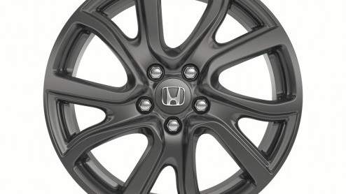 Honda levert voor de nieuwe CR-V allerlei accessoires die de kersverse SUV nog sportiever over stoerder de weg op stuurt. De importeur heeft verschillende pakketten samengesteld om gemakkelijk een keu