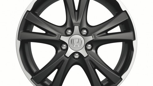 Honda levert voor de nieuwe CR-V allerlei accessoires die de kersverse SUV nog sportiever over stoerder de weg op stuurt. De importeur heeft verschillende pakketten samengesteld om gemakkelijk een keu