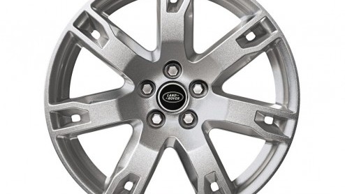 Land Rover trekt graag meer zakelijk rijders over de streep en introduceert een Business Pack voor de Range Rover Evoque. Met dit pakket wordt voor een relatief scherp bedrag de Pure-uitvoering flink 