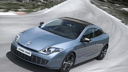 Voor de leaserijder met de hand op de knip valt er steeds meer te kiezen. Vanaf juli kan dat ook op sportieve wijze in de Laguna Coup van Renault. Twintig procent bijtelling en een smakelijk uiterlij