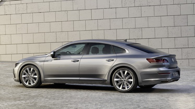 Volkswagen breidt het aantal al te bestellen uitvoeringen van de nieuwe Arteon langzaam uit.