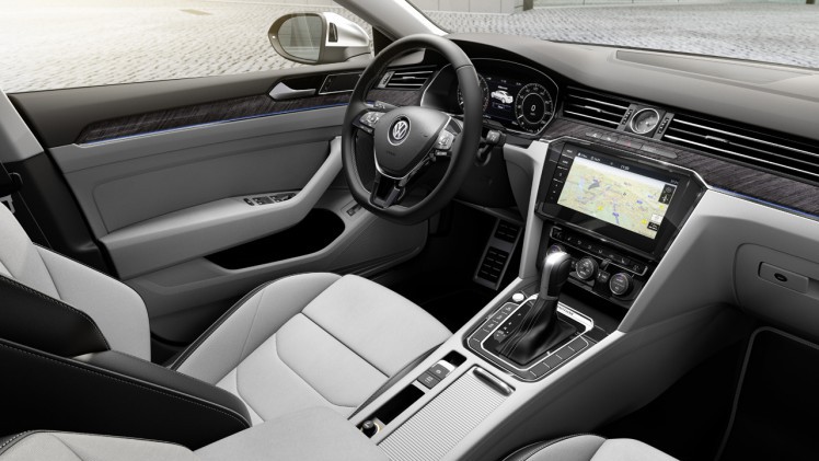 Volkswagen breidt het aantal al te bestellen uitvoeringen van de nieuwe Arteon langzaam uit.