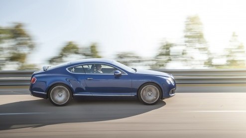 Gefortuneerden opgelet; de Bentley Continental GT Speed komt in oktober naar ons land. De vierwielaangedreven en tevens snelste Bentey ooit staat dan in de showroom met een prijskaart van 293 mille op