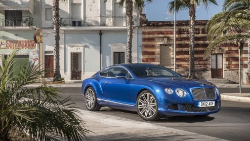 Gefortuneerden opgelet; de Bentley Continental GT Speed komt in oktober naar ons land. De vierwielaangedreven en tevens snelste Bentey ooit staat dan in de showroom met een prijskaart van 293 mille op
