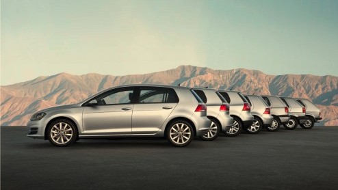 De langverwachte nieuwe Golf is een feit! Volkswagen heeft de zevende generatie zojuist in Berlijn wereldkundig gemaakt. Helemaal opnieuw opgebouwd, nog zuiniger en volgende maand bestelbaar.