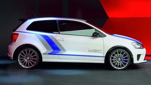 Bij het jaarlijks terugkerende Wrthersee-evenement voor GTI-fans in Oostenrijk heeft de Polo WRC Street met 220 pk zijn wereldpremire beleefd. Naast hem staat zelfs een door studenten gebouwde Golf