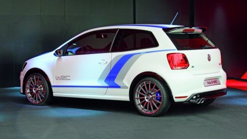 Bij het jaarlijks terugkerende Wrthersee-evenement voor GTI-fans in Oostenrijk heeft de Polo WRC Street met 220 pk zijn wereldpremire beleefd. Naast hem staat zelfs een door studenten gebouwde Golf