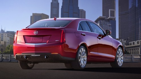 Dit is de A4 en 3-serie concurrent van Cadillac, de ATS. De achterwielaangedreven sedan debuteert met een tweeliter turbomotor en CUE, een nieuw centraal bedieningssysteem. Deze zomer start de verkoop