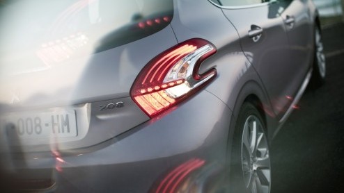 Terwijl vandaag de Autoshow in Detroit de deuren opent maakt Peugeot bekend dat hun nieuwe 208 komend voorjaar debuteert in Genve. Het nieuwe succesnummer in spe wordt in Nederland leverbaar vanaf 12
