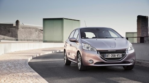 De nieuwe 208 moet Peugeot weer een hoofdrol geven in het B-segment waarin het merk, met de 205, ooit zo toonaangevend was. De nieuweling, die begin maart debuteerde op de autosalon van Genve, zou da