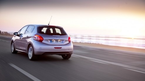 De nieuwe 208 moet Peugeot weer een hoofdrol geven in het B-segment waarin het merk, met de 205, ooit zo toonaangevend was. De nieuweling, die begin maart debuteerde op de autosalon van Genve, zou da