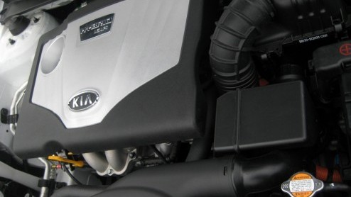 Het is waarschijnlijk de meest exclusieve Kia in Nederland, maar dat is niet waar het om draait. De Kia Forte Hybrid LPi is de eerste in serie geproduceerde autogashybride! Ook al komt de zeer CO2-vri