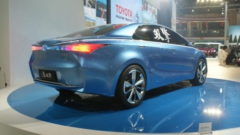 De Autoshow in Peking is natuurlijk niet alleen een autofeestje voor vele Europese merken, maar ook voor de Chinezen zelf. Tussen de vele primeurs van Duitse en Japanse merken zien we ook vele Chinese