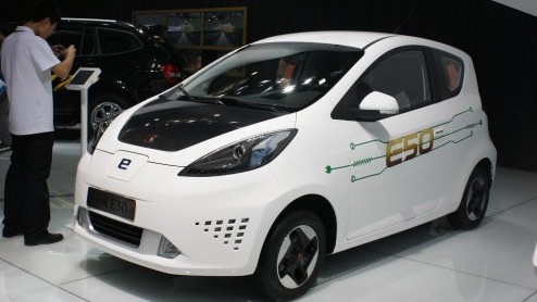 De Autoshow in Peking is natuurlijk niet alleen een autofeestje voor vele Europese merken, maar ook voor de Chinezen zelf. Tussen de vele primeurs van Duitse en Japanse merken zien we ook vele Chinese