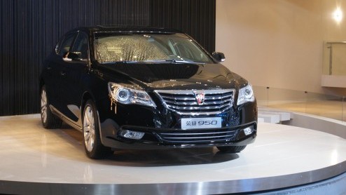 De Autoshow in Peking is natuurlijk niet alleen een autofeestje voor vele Europese merken, maar ook voor de Chinezen zelf. Tussen de vele primeurs van Duitse en Japanse merken zien we ook vele Chinese