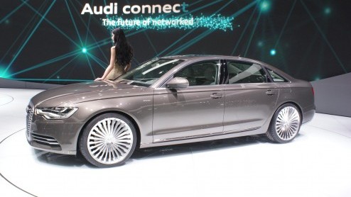 De Autoshow in Peking is natuurlijk niet alleen een autofeestje voor vele Europese merken, maar ook voor de Chinezen zelf. Tussen de vele primeurs van Duitse en Japanse merken zien we ook vele Chinese