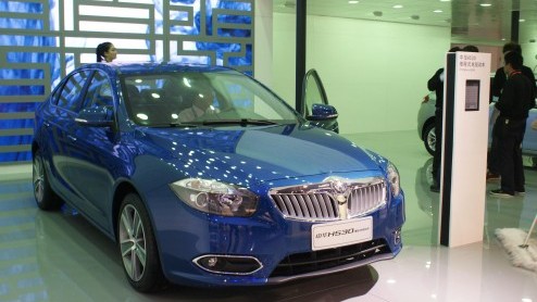 De Autoshow in Peking is natuurlijk niet alleen een autofeestje voor vele Europese merken, maar ook voor de Chinezen zelf. Tussen de vele primeurs van Duitse en Japanse merken zien we ook vele Chinese