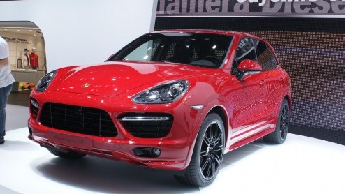 De Autoshow in Peking is natuurlijk niet alleen een autofeestje voor vele Europese merken, maar ook voor de Chinezen zelf. Tussen de vele primeurs van Duitse en Japanse merken zien we ook vele Chinese