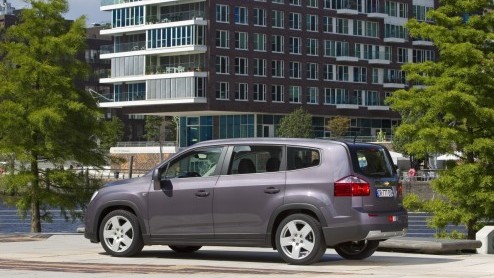 Het heeft even geduurd, maar Chevrolet heeft weer een echte MPV in het gamma. Of toch niet, want wat is de nieuwe Orlando nou eigenlijk? Een ruimtelijke gezinsauto met lef, of een gevalletje grootspra