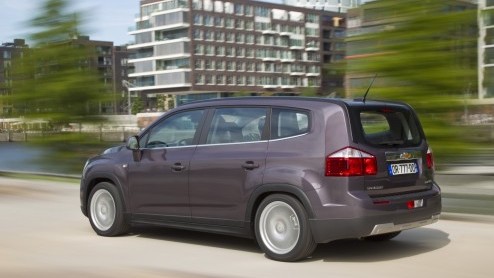 Het heeft even geduurd, maar Chevrolet heeft weer een echte MPV in het gamma. Of toch niet, want wat is de nieuwe Orlando nou eigenlijk? Een ruimtelijke gezinsauto met lef, of een gevalletje grootspra