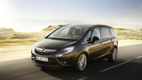 Opel heeft de eerste officile beelden van de nieuwe Zafira Tourer de wereld in gestuurd. En dat terwijl de kersverse MPV met zeven zitplaatsen pas in september wordt onthuld. Ach, het studiemodel had