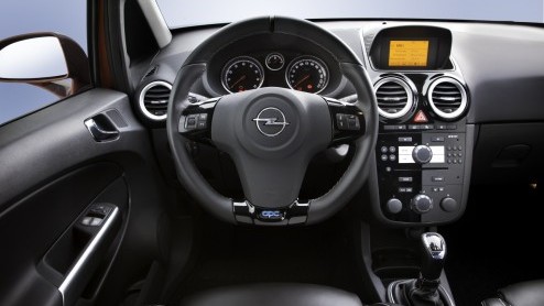Opel heeft de Corsa OPC Nrburgring Edition geprijsd. Deze extra gepeperde versie kost 29.995 euro en is daarmee 2000 euro duurder dan de gewone, evenmin brave OPC-variant.