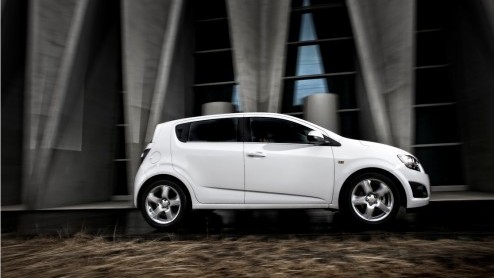 Het gamma van de eerder dit jaar gentroduceerde nieuwe Chevrolet Aveo wordt uitgebreid met een zuinige 1.3 liter dieselvariant. Deze belastingvrije versie komt in januari 2012 op de markt.